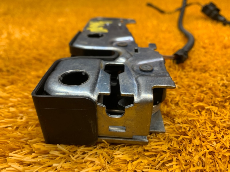 замок капота, 1960 рублей, Красноярск