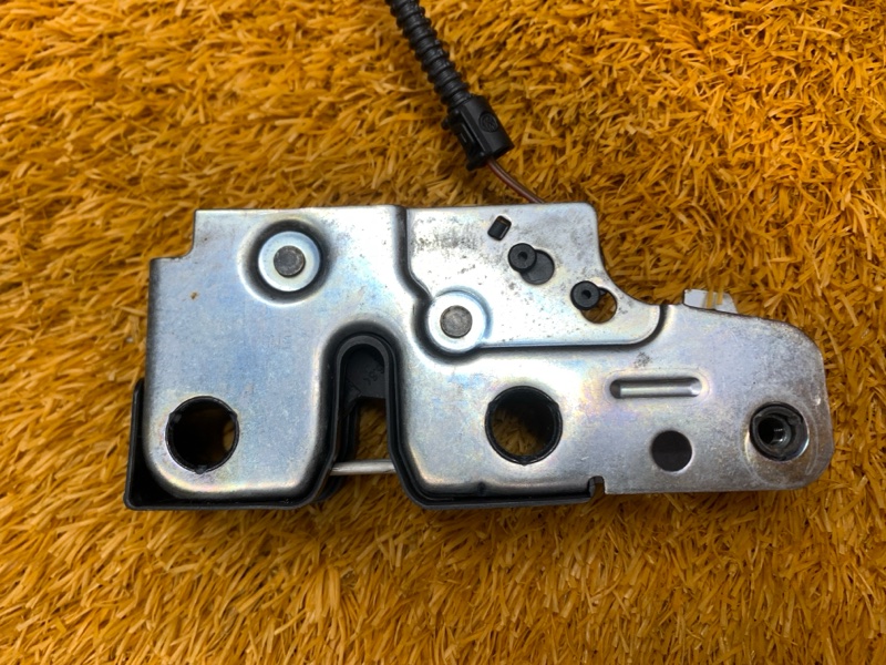 замок капота, 1960 рублей, Красноярск