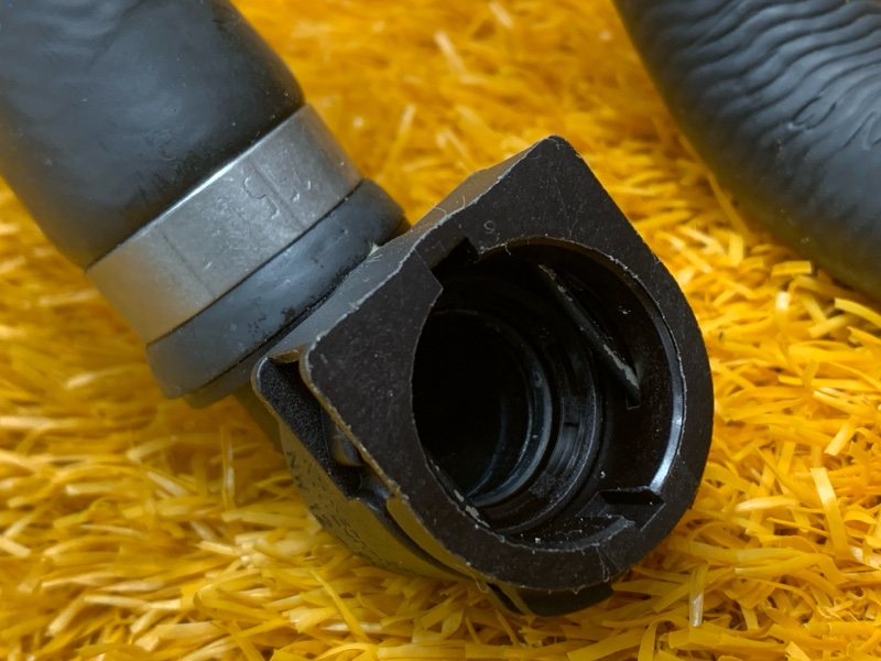 Патрубок системы охлаждения, 300 рублей, Красноярск