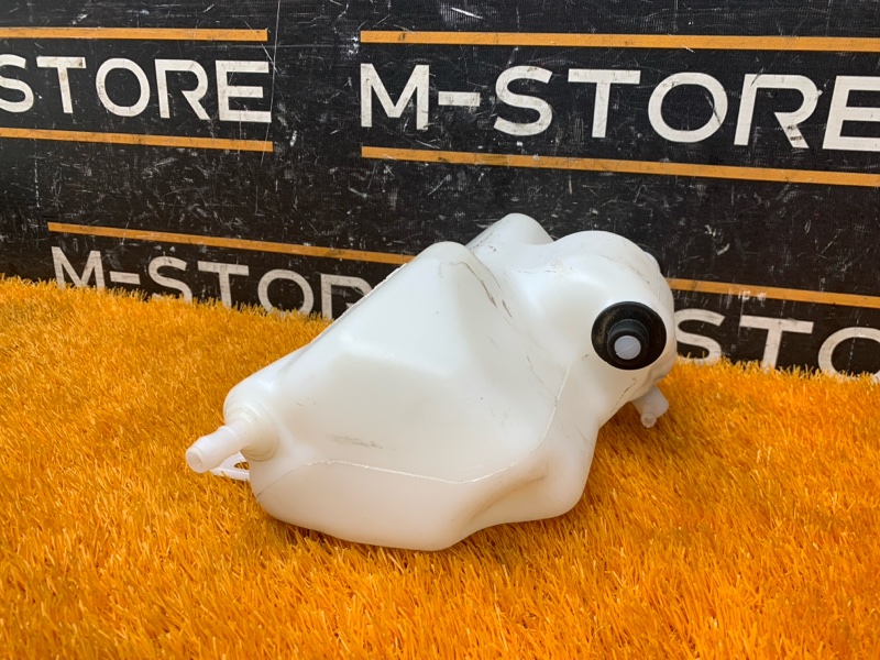 Бачок омывателя фар, 290 рублей, Красноярск