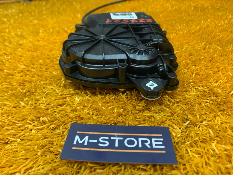 Доводчик крышки багажника, 3680 рублей, Красноярск