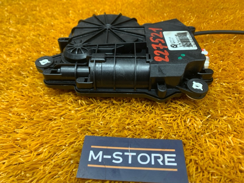 Доводчик крышки багажника, 3680 рублей, Красноярск