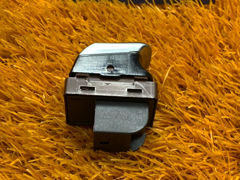 Кнопка открывания багажника, 500 рублей, Красноярск