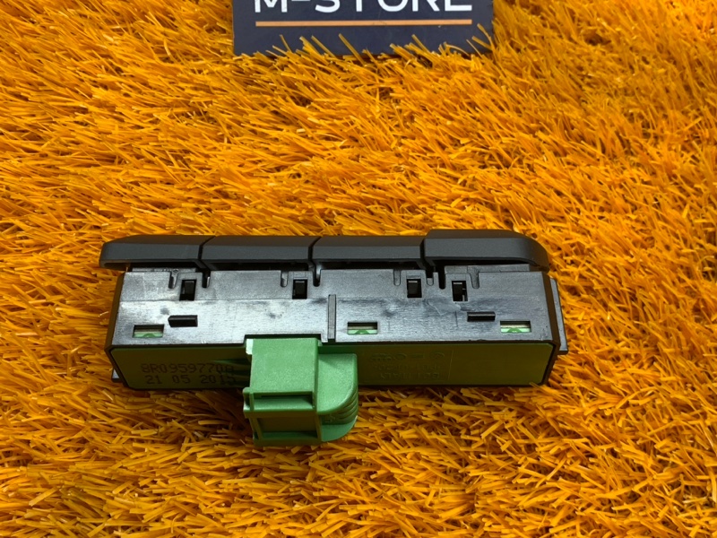 кнопка памяти сидений, 600 рублей, Красноярск