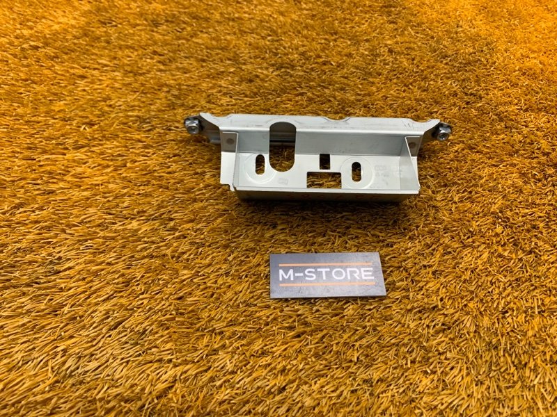 Кронштейн ручки открывания багажника, 300 рублей, Красноярск