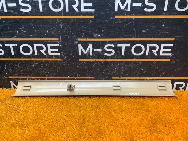 Накладка на порог салона, 240 рублей, Красноярск