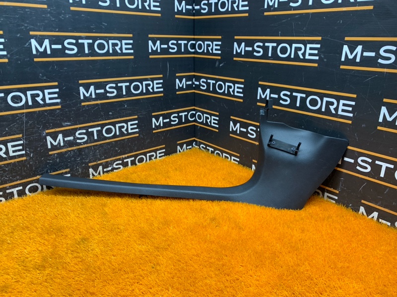 Накладка на порог салона, 380 рублей, Красноярск