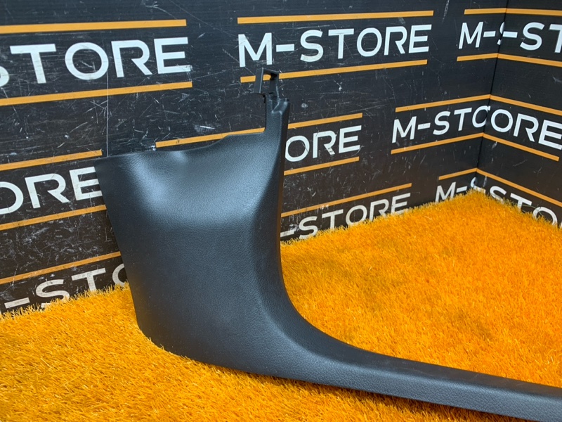 Накладка на порог салона, 380 рублей, Красноярск