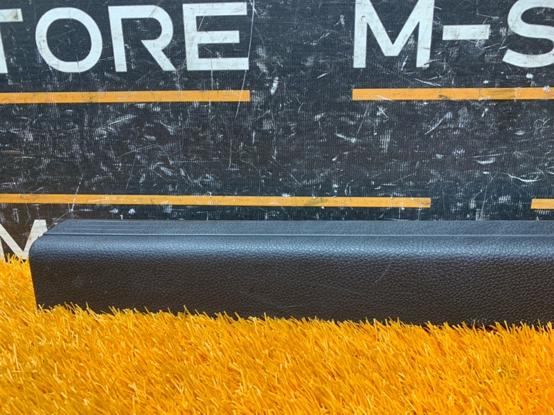 Накладка на порог салона, 250 рублей, Красноярск