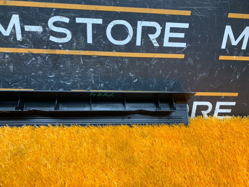 Накладка на порог салона, 250 рублей, Красноярск