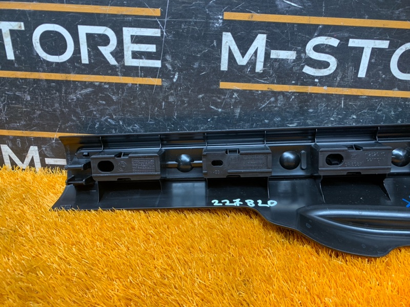 Накладка на порог салона, 760 рублей, Красноярск