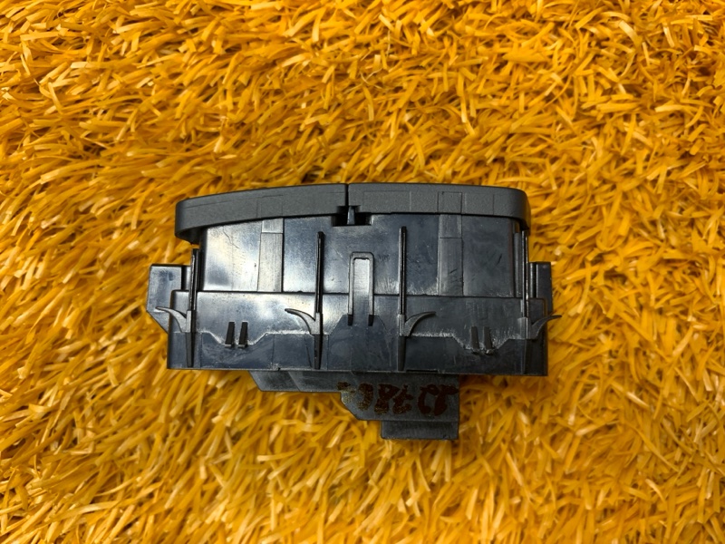 Кнопка центрального замка, 300 рублей, Красноярск