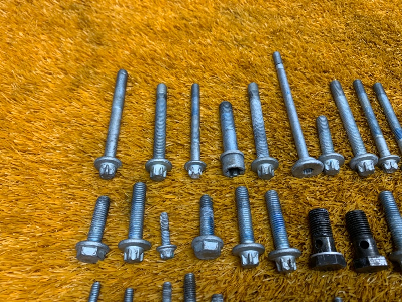 Болты и гайки ДВС, 800 рублей, Красноярск