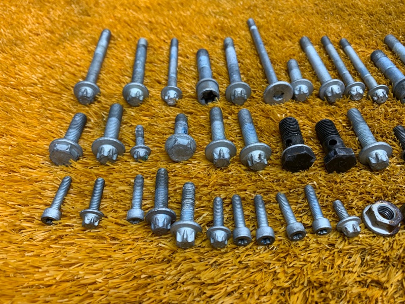 Болты и гайки ДВС, 800 рублей, Красноярск