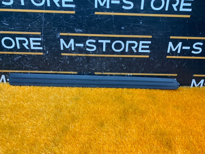 Накладка на порог салона, 330 рублей, Красноярск