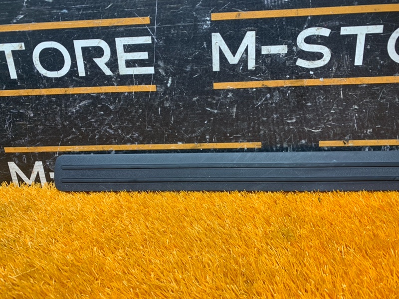 Накладка на порог салона, 330 рублей, Красноярск