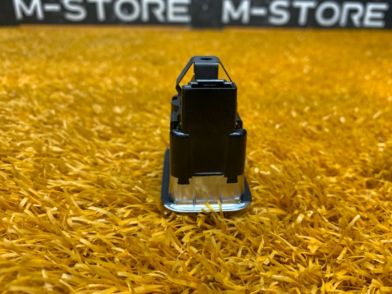 кнопка стеклоподъемника, 300 рублей, Красноярск