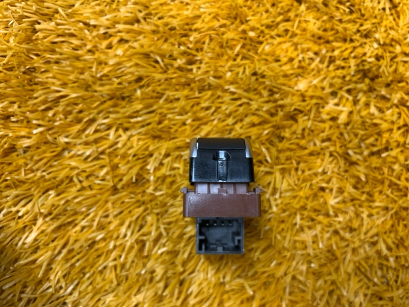 Кнопка открывания багажника, 500 рублей, Красноярск