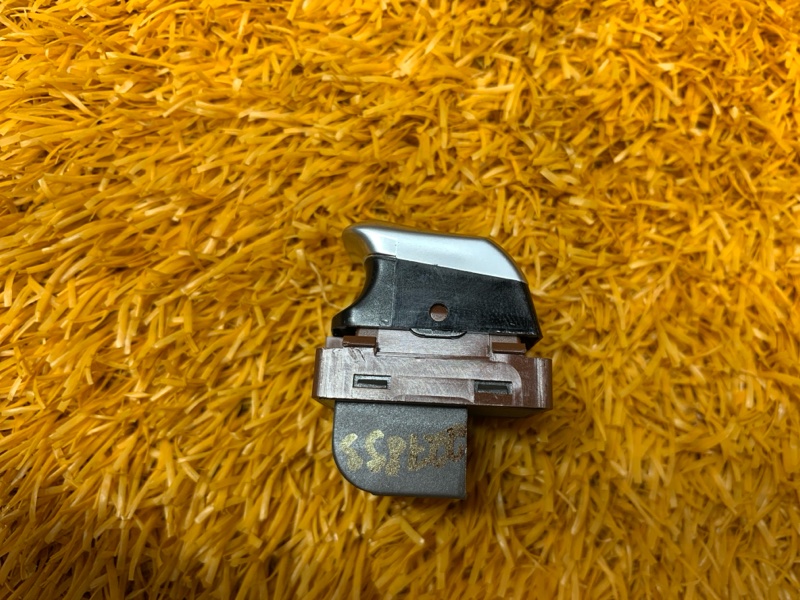 Кнопка открывания багажника, 500 рублей, Красноярск