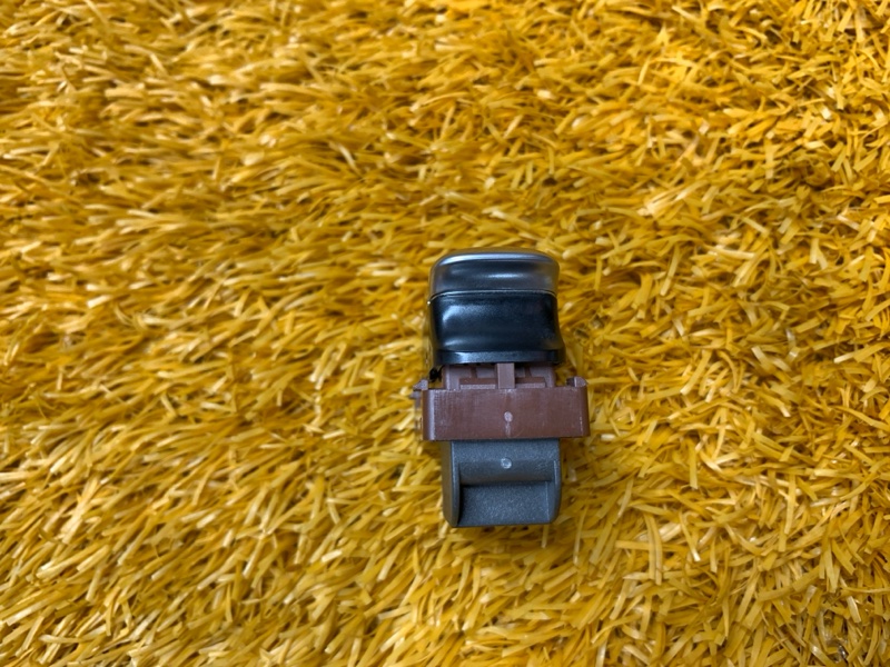 Кнопка открывания багажника, 500 рублей, Красноярск