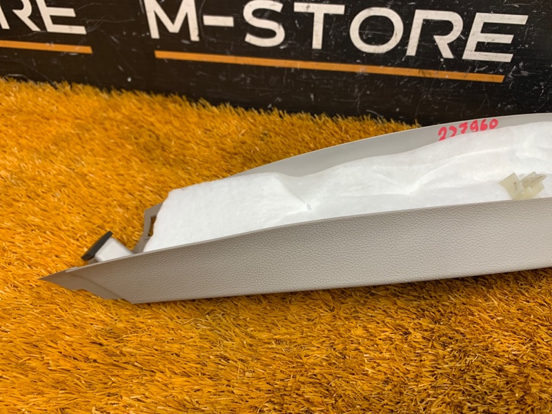 обшивка двери багажника, 830 рублей, Красноярск