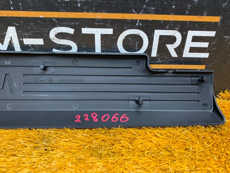 крышка двигателя, 420 рублей, Красноярск