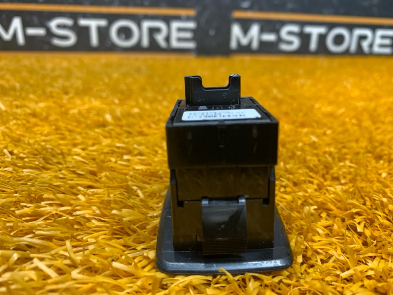 кнопка стеклоподъемника, 200 рублей, Красноярск