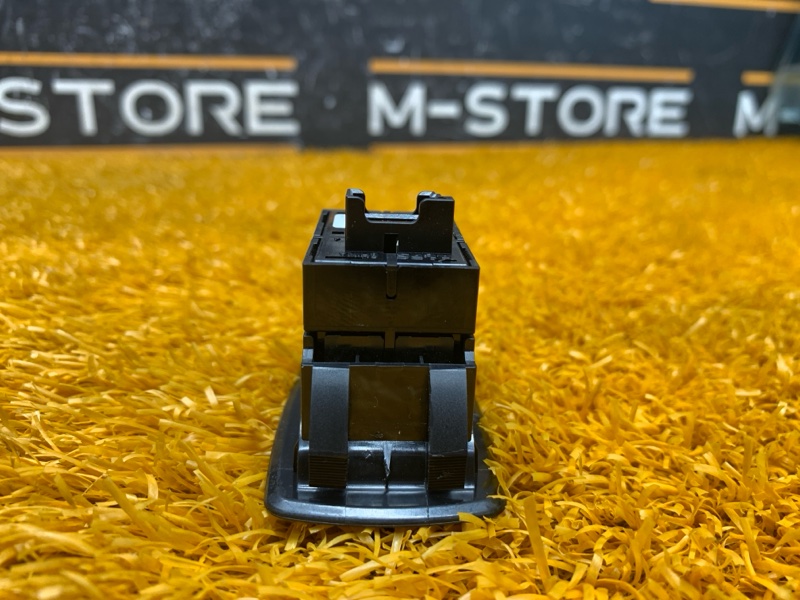 кнопка стеклоподъемника, 200 рублей, Красноярск