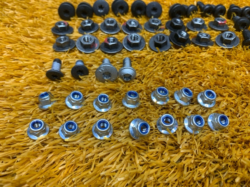 болты и гайки, 650 рублей, Красноярск