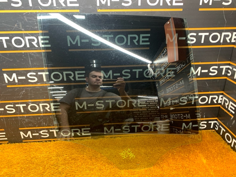 Стекло боковое, 500 рублей, Красноярск