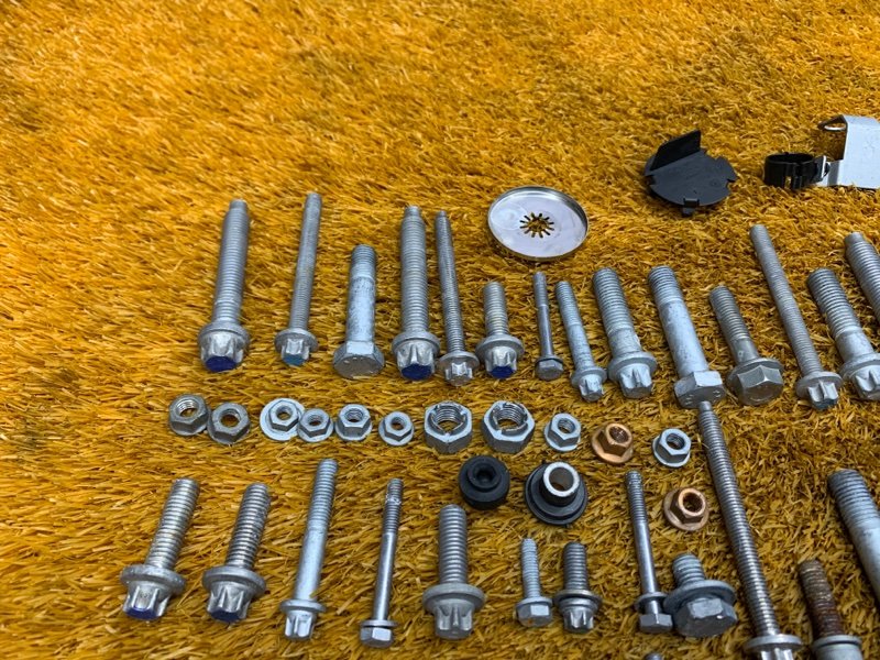 Болты и гайки ДВС, 720 рублей, Красноярск