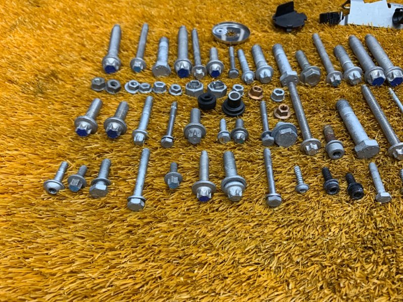 Болты и гайки ДВС, 720 рублей, Красноярск