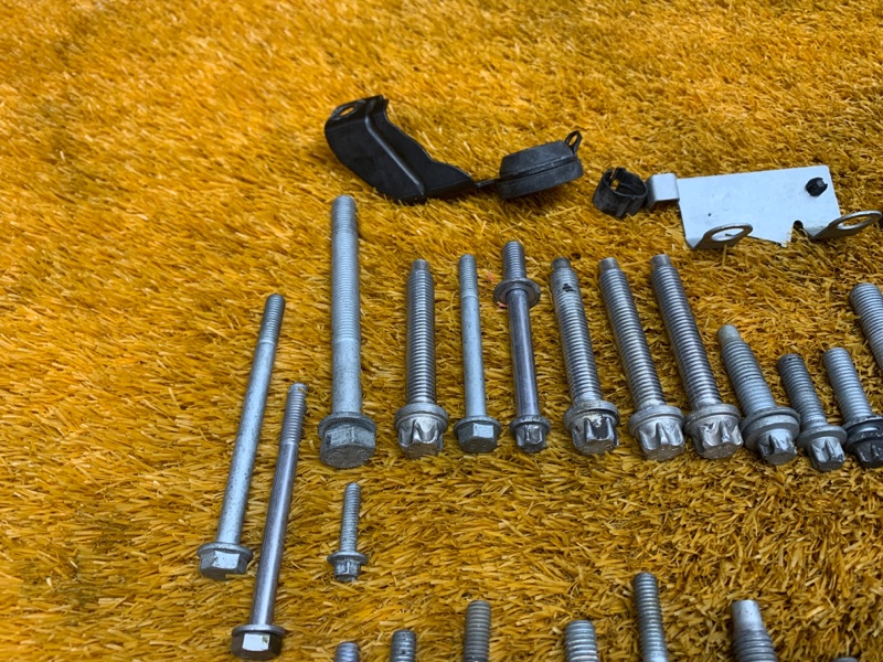 Болты и гайки ДВС, 1080 рублей, Красноярск