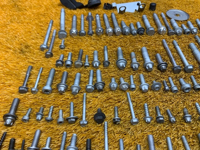 Болты и гайки ДВС, 1080 рублей, Красноярск