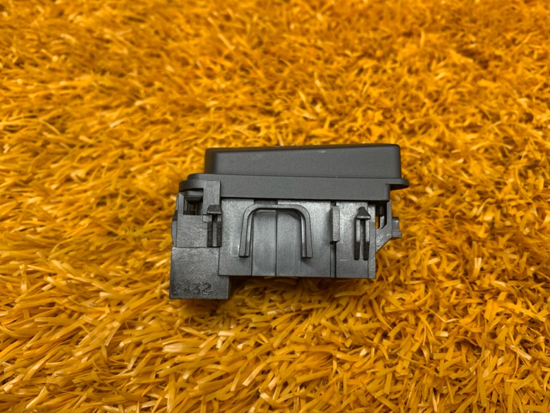 кнопка контроля слепых зон, 830 рублей, Красноярск