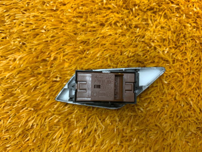 Кнопка центрального замка, 500 рублей, Красноярск