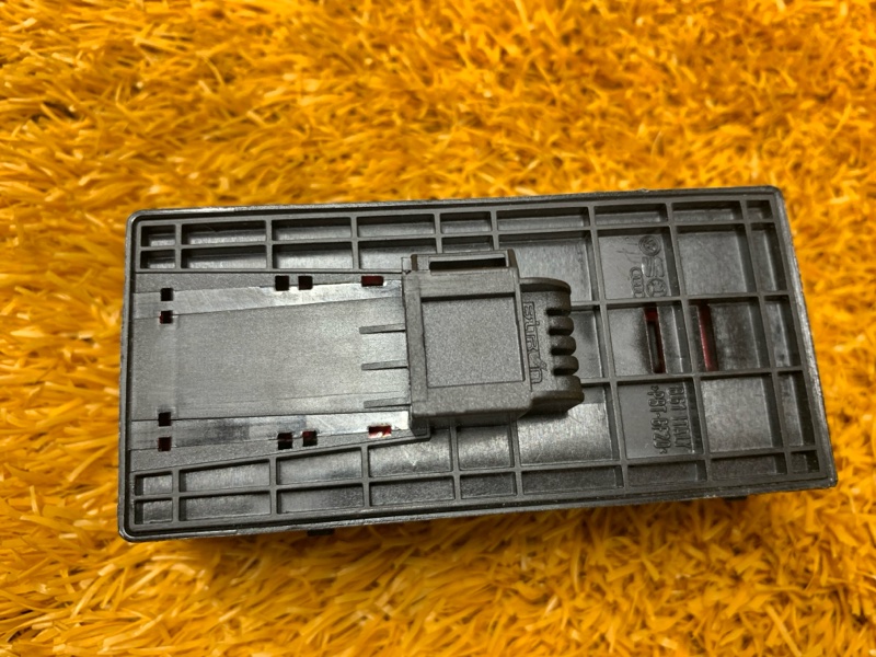 Блок управления стеклоподъемниками, 2560 рублей, Красноярск