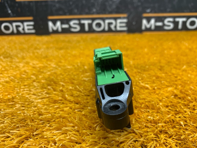 кнопка памяти сидений, 1500 рублей, Красноярск