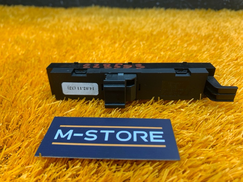 кнопка памяти сидений, 700 рублей, Красноярск