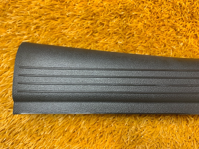 Накладка на порог салона, 200 рублей, Красноярск