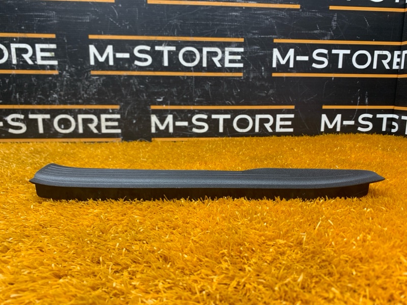 Накладка на порог салона, 200 рублей, Красноярск