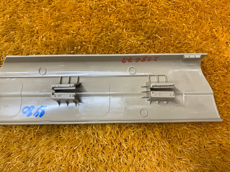 Накладка на порог салона, 380 рублей, Красноярск