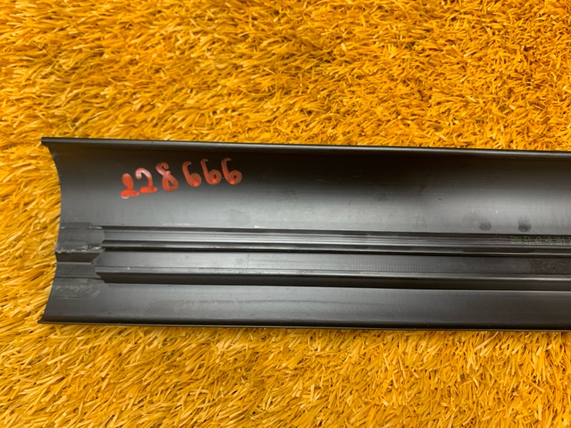 Накладка на порог салона, 200 рублей, Красноярск