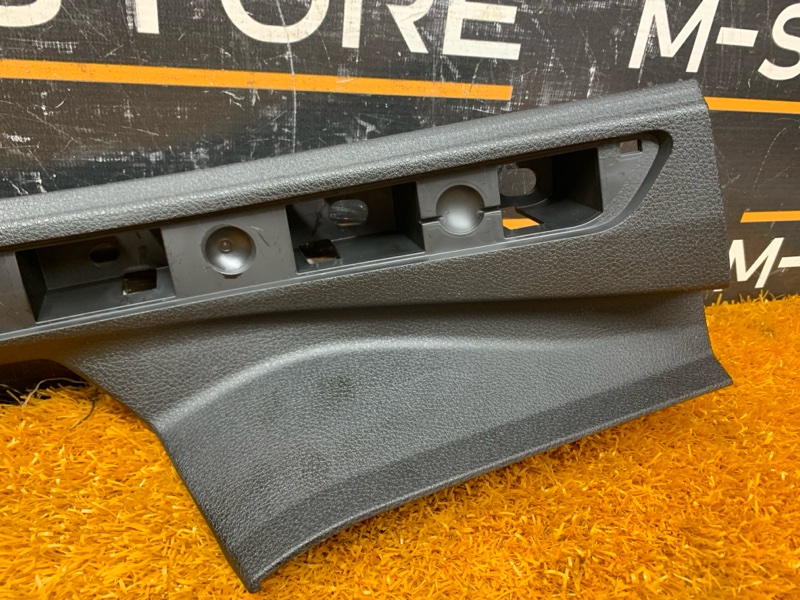 Накладка на порог салона, 540 рублей, Красноярск