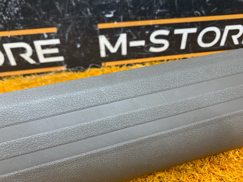 Накладка на порог салона, 380 рублей, Красноярск