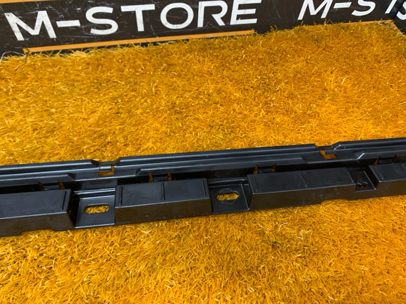 кронштейн порога, 370 рублей, Красноярск