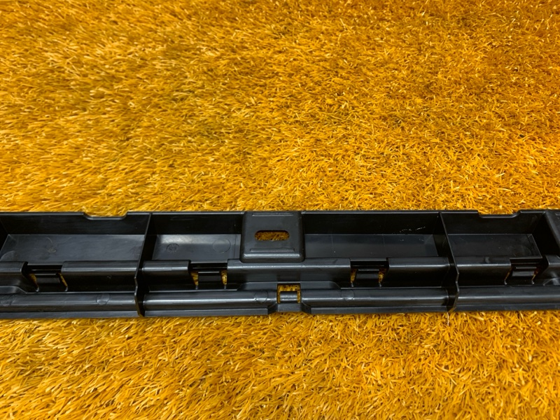 кронштейн порога, 370 рублей, Красноярск