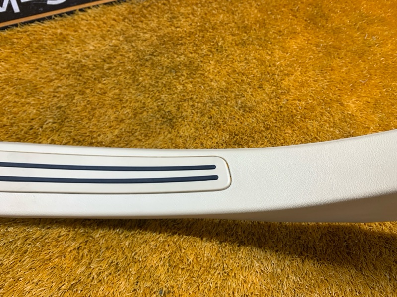 Накладка на порог салона, 380 рублей, Красноярск