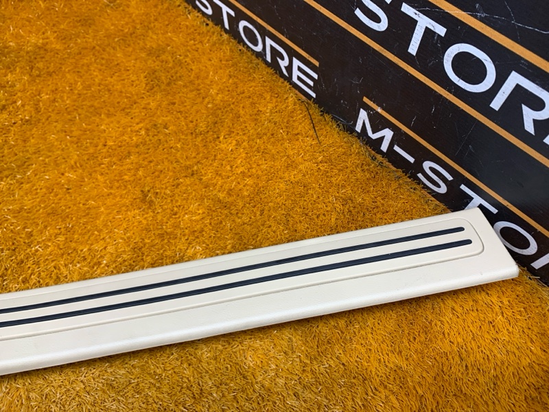 Накладка на порог салона, 380 рублей, Красноярск