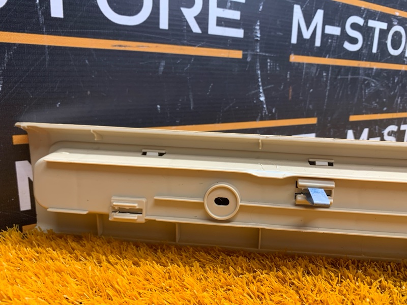 Накладка на порог салона, 380 рублей, Красноярск